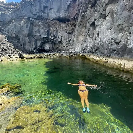Casa Mango, Con Piscina Y Vistas Al Mar Y Volcan Lägenhet *